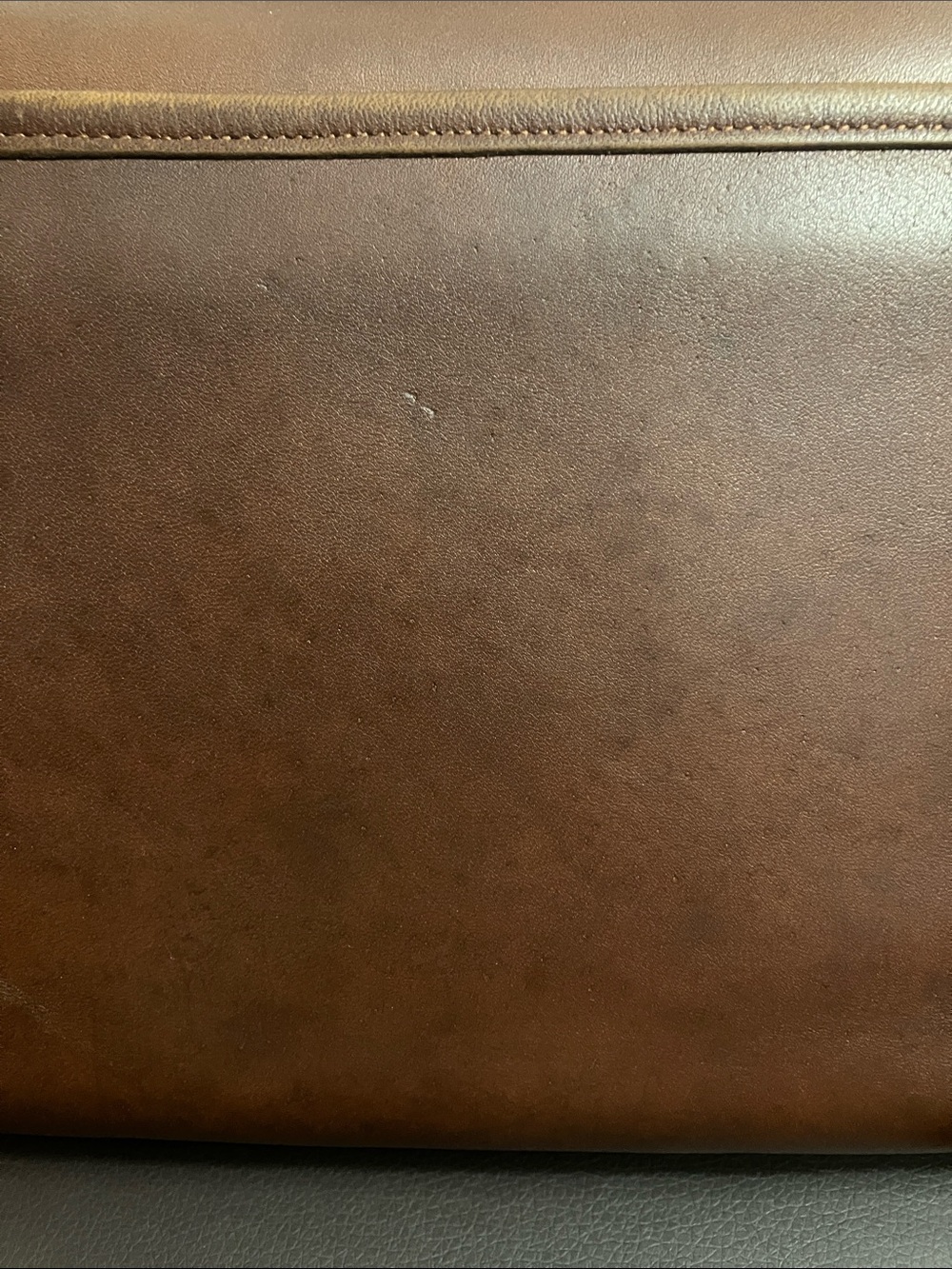 Coach Vintage Court Crossbody Bordeaux/brown. - Picture 3 of 13